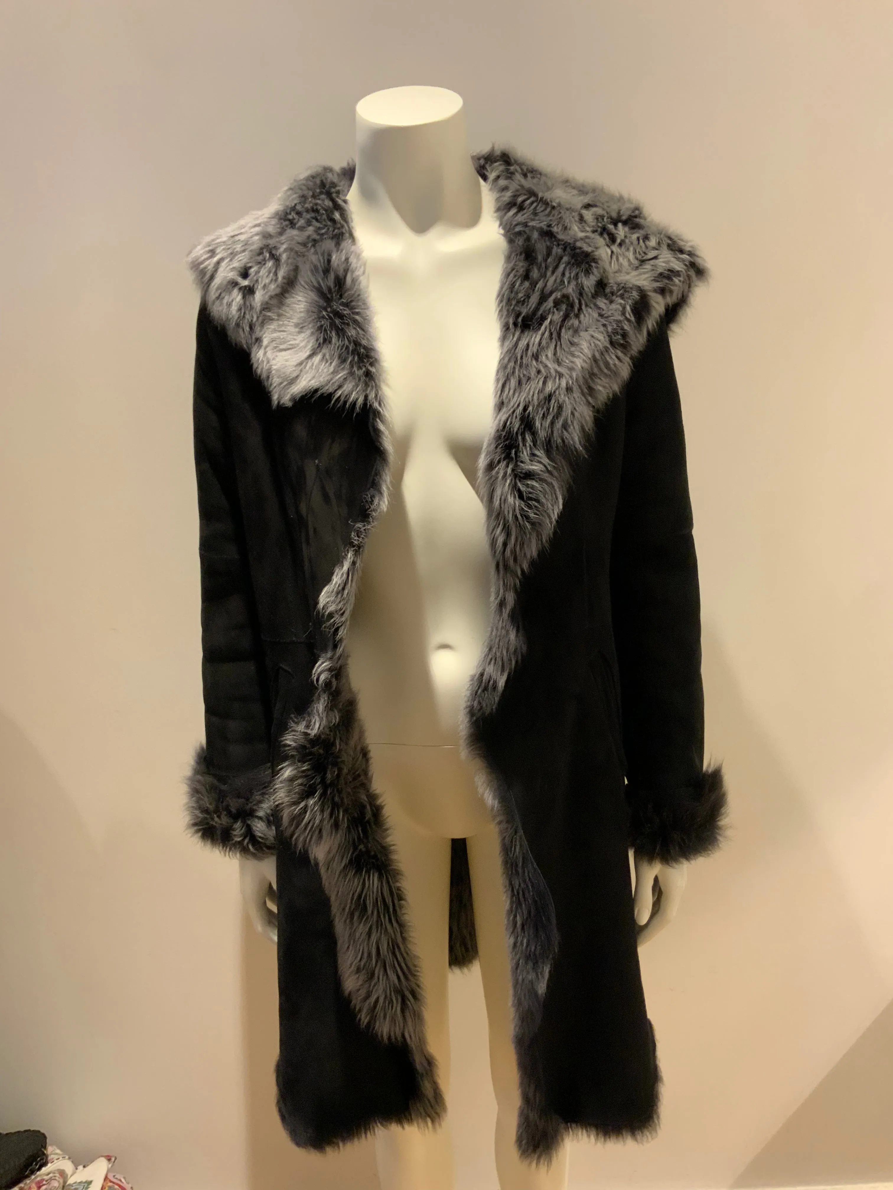 Hooded Suede Shearling Lambs Leather Coat Size XS ladies