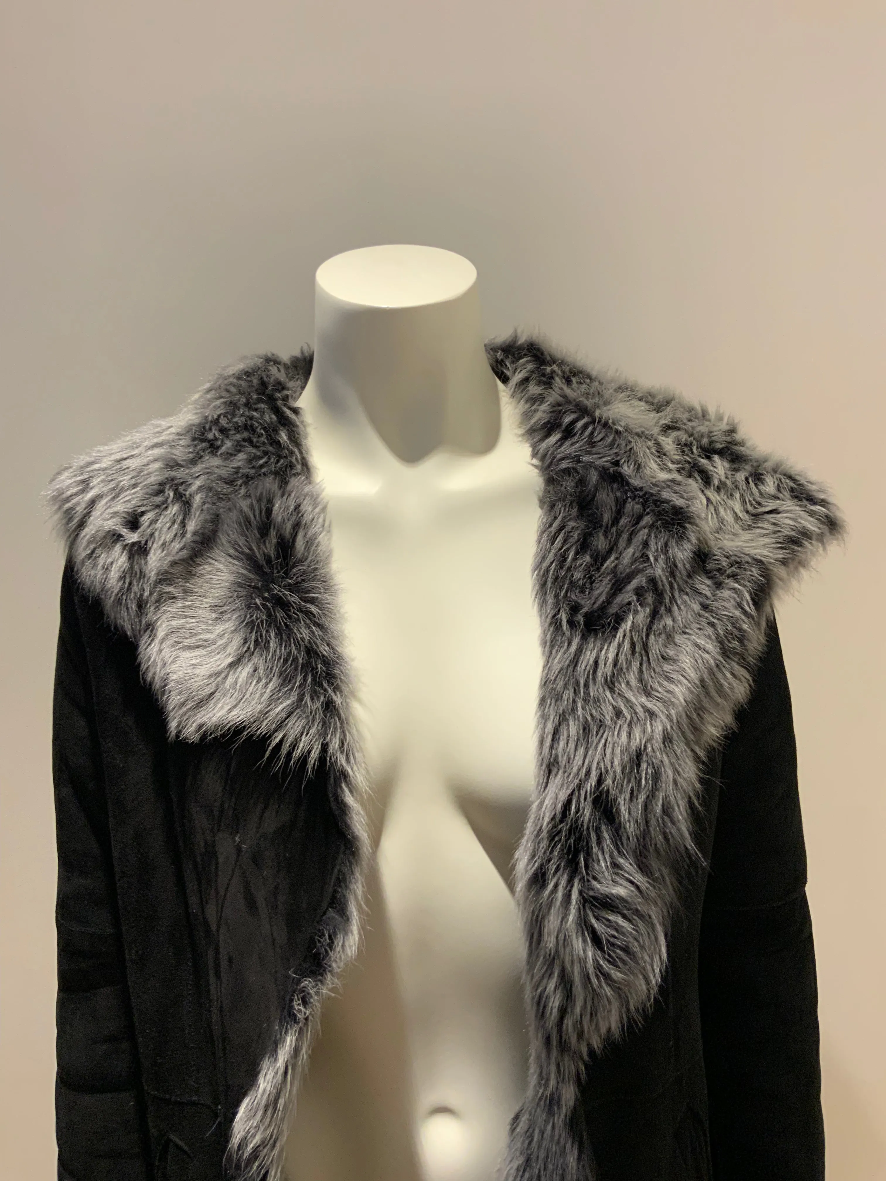 Hooded Suede Shearling Lambs Leather Coat Size XS ladies