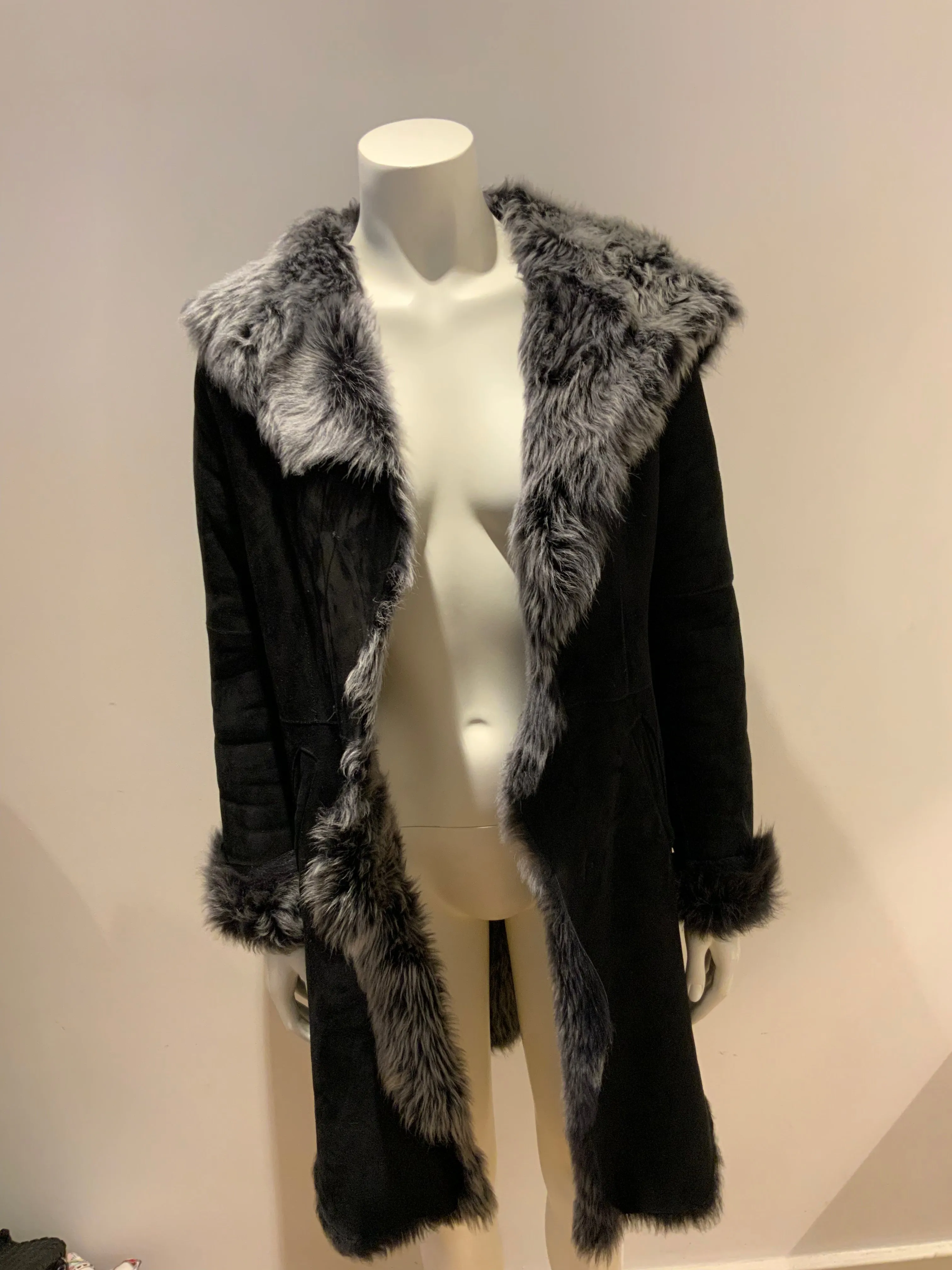 Hooded Suede Shearling Lambs Leather Coat Size XS ladies
