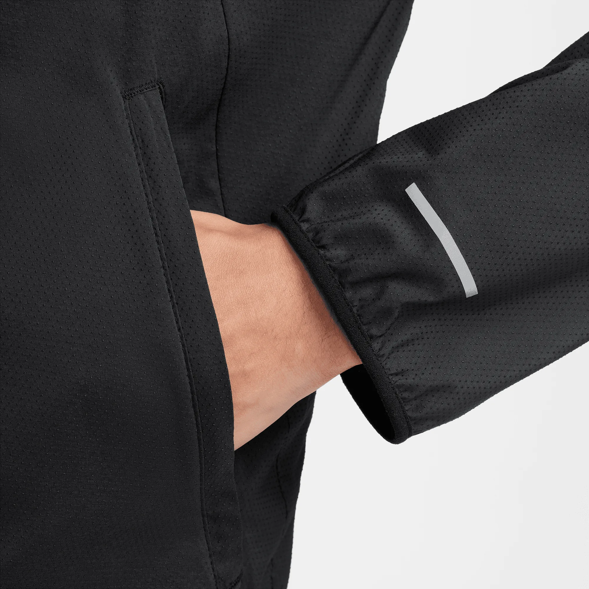 NIKE IMPOSSIBLY LIGHT "KIPCHOGE" MEN'S WATER-REPELLENT WINDRUNNER RUNNING JACKET