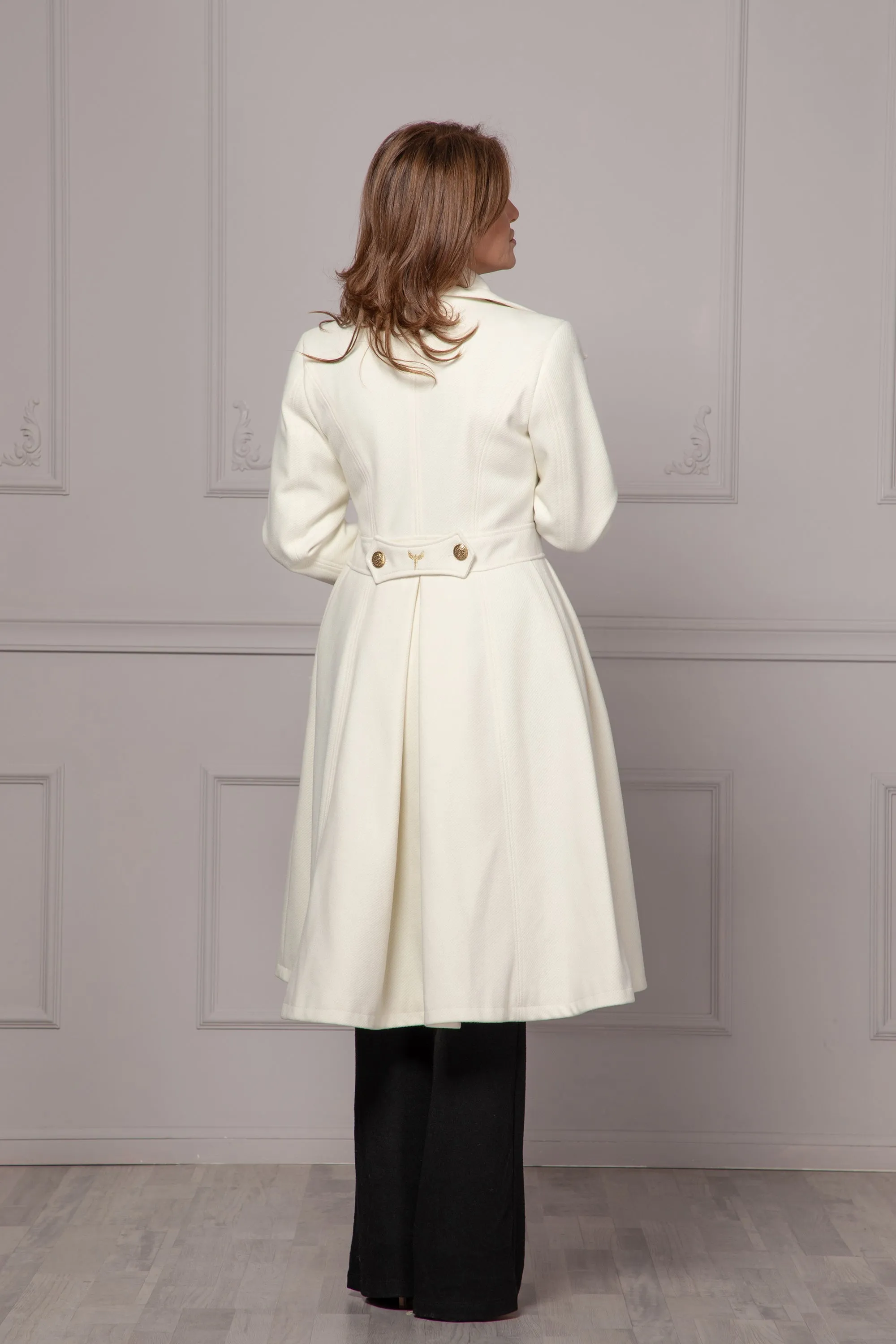 SKATING OVERCOAT